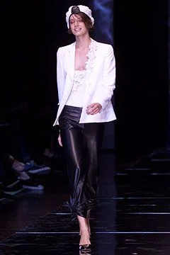 Look 15